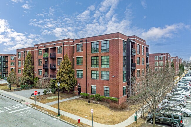 M at Englewood South - M at Englewood South Apartments