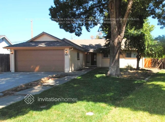 Photo - 385 Temple Dr House