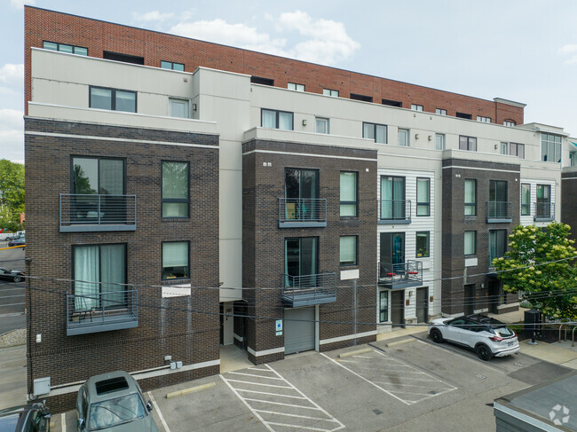 40 West