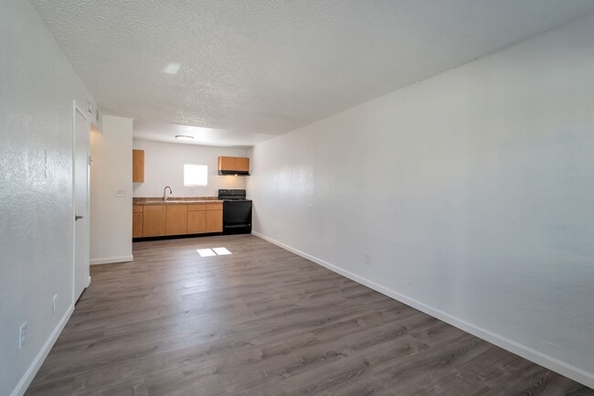 Photo - Starlight Apartments