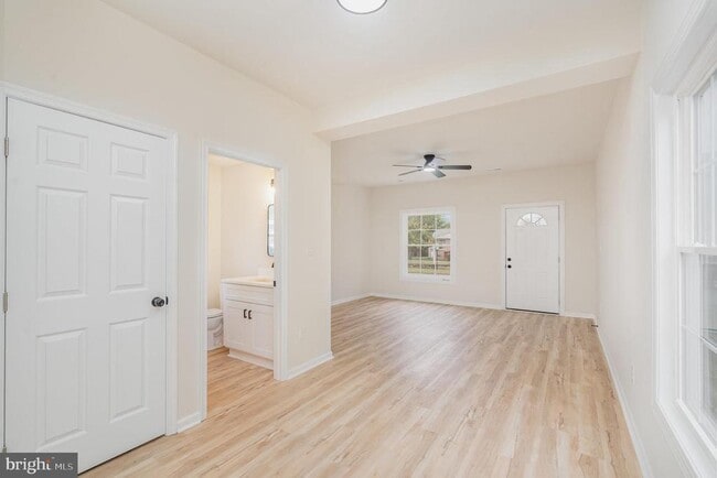 Photo - 1307 Cardwell St