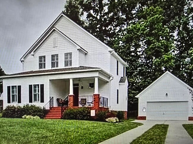 Building Photo - Call Linda 804-642-2106 or linda@vacosold.com Rental