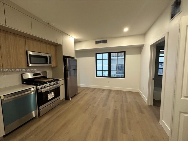 Photo - 1619 Jefferson Ave Unit 10