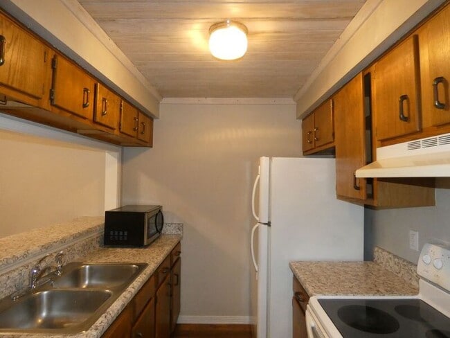 Photo - 4235 Brookside Dr