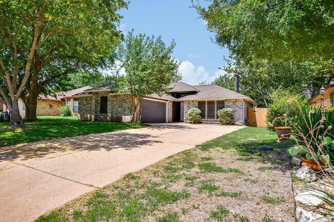 Photo - 1705 Laurel Ln