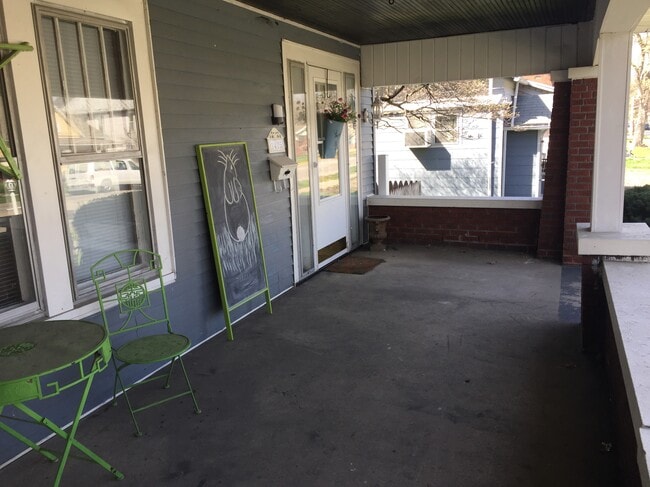 Covered front porch. - 1425 South 7th Street