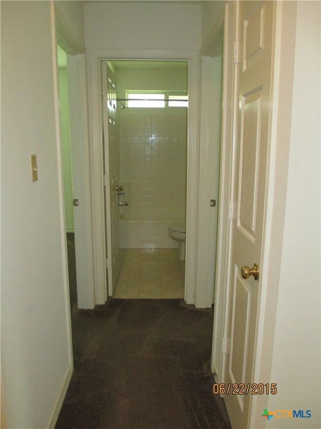 Photo - 110 Jocelyn Cir