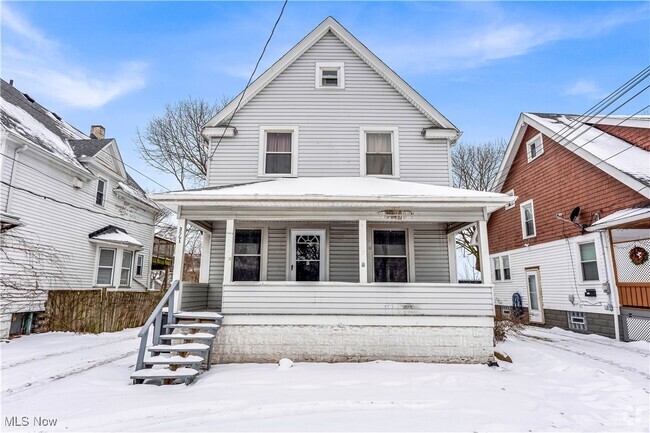 Building Photo - 3501 Broadview Rd Unit UP Rear Rental