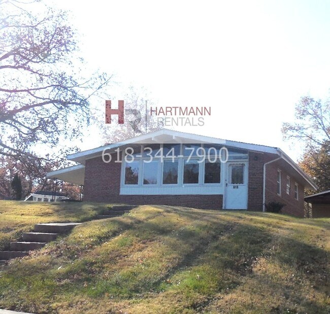 Photo - Two Bedroom Home with Large Yard and Updated Kitchen!