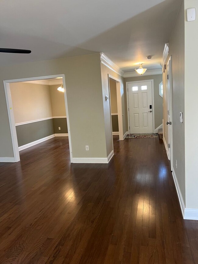 Photo - 7108 Verona Dr