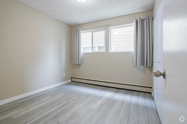 2BR, 1BA - 850SF - Elbow Court