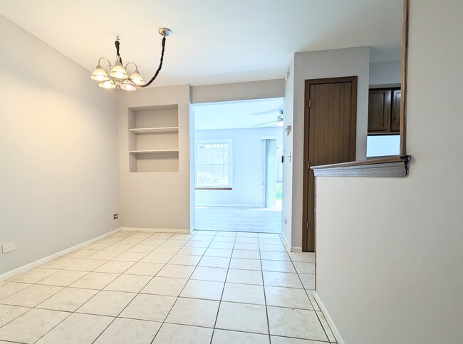 Photo - 829 Tamarac Blvd