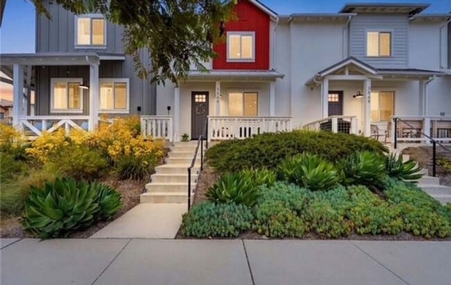 Building Photo - 3 Bedroom 2.5 Bath Righetti Ranch Home