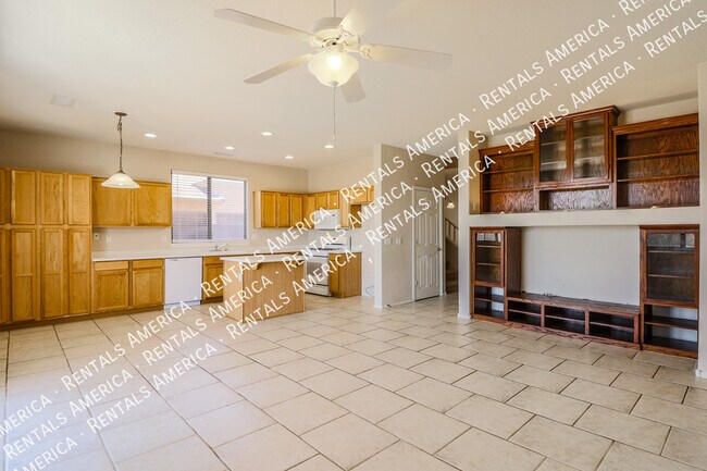 Photo - 17547 W Coyote Trail Dr
