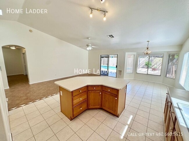 Photo - 654 W Country Estates Ave