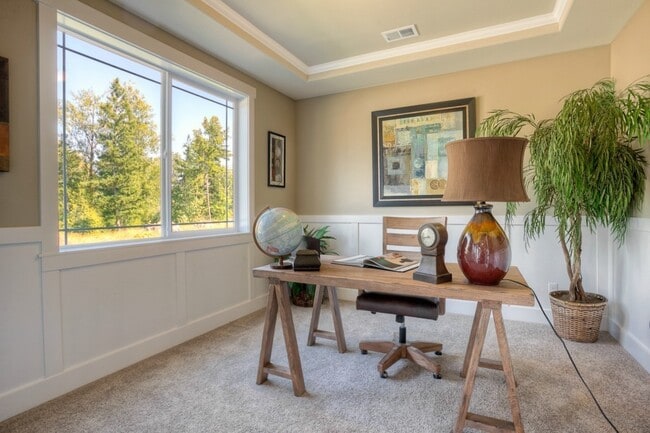 Photo - Beautiful 4 bedroom Home Near South Hill!