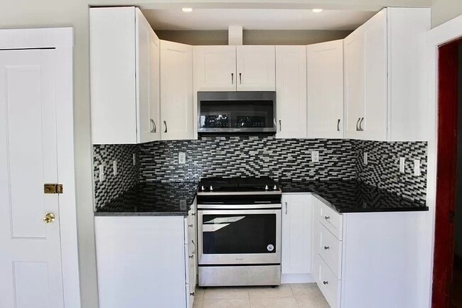 Photo - 11 Sadler St Apartment Unit 2