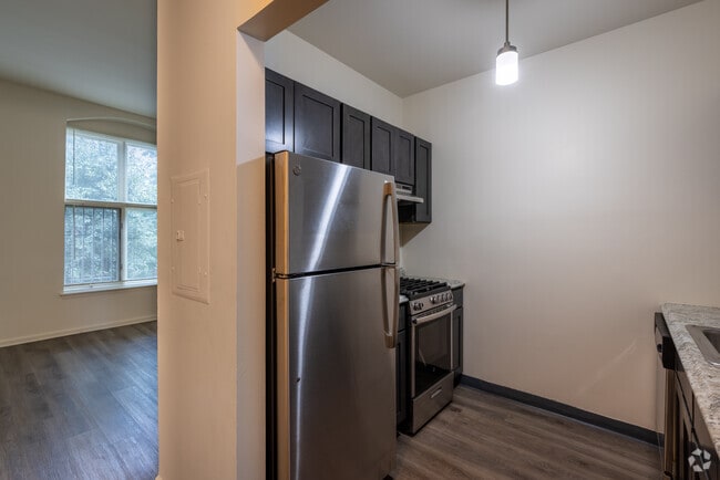 2BR, 1.5BA - 1,200-2,000SF