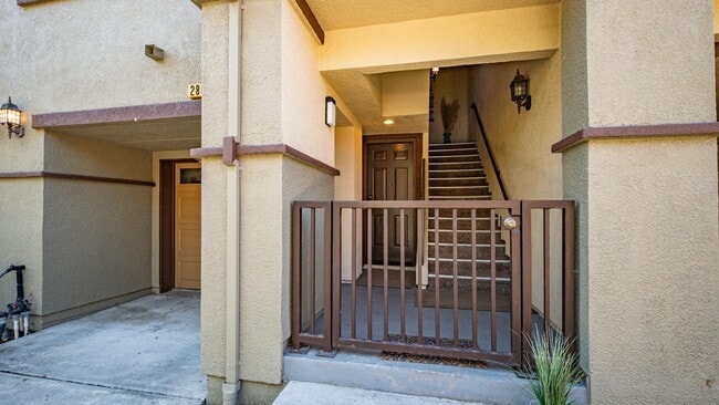 Photo - 2862 Pearblossom Dr