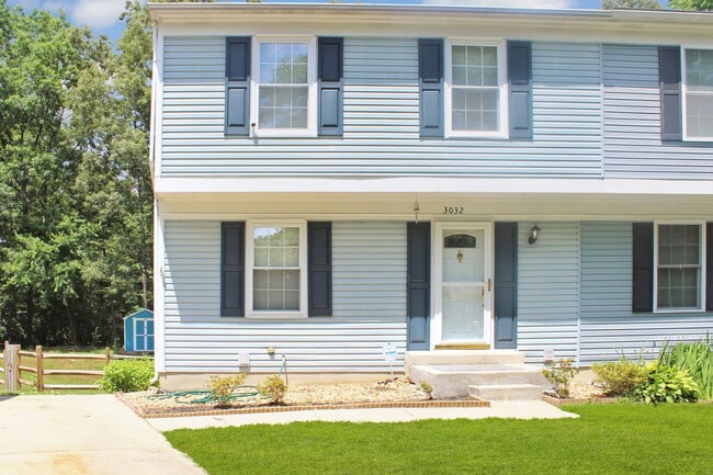 Building Photo - 3032 Churchill Ct