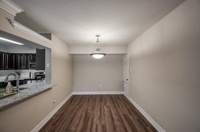 Photo - $750 Off + Resort-Style Living Unidad STAS