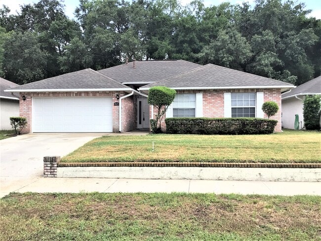 Building Photo - 821 Park Trail Dr