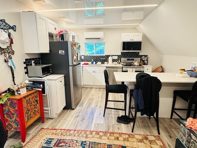 Photo - 136 Academy Hill Rd Unidad 3