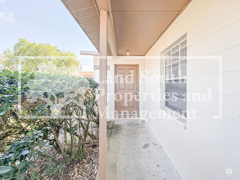 Photo - 5866 Charlton Dr