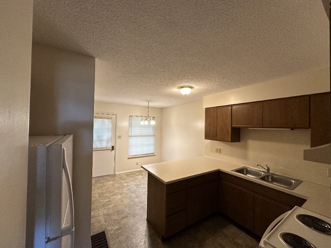Photo - 624 Cumberland Dr Unit 709 Devonshire