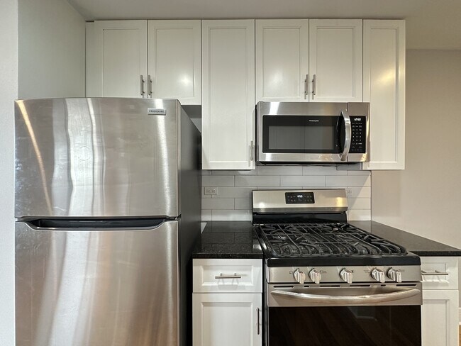 Photo - 6954 N Sheridan Rd Unit 125