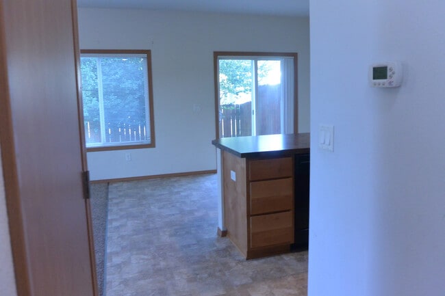 Photo - 4825 Northeast 124th Ct.