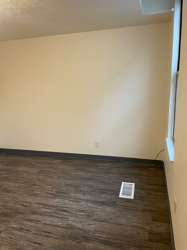 Building Photo - 2150 Staebler St