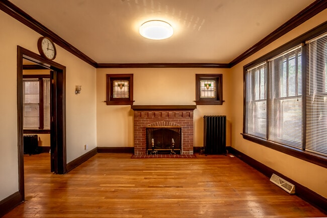 Building Photo - 3449 Klocke St Unit 1Floor