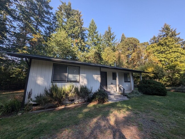 Photo - Two Bedroom for Rent in Brownsville! Large & Private Lot, Pets Allowed, Close to Bases & More!