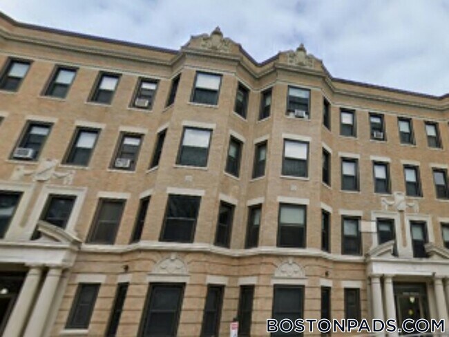 Photo - 29 Park Dr Unit 04