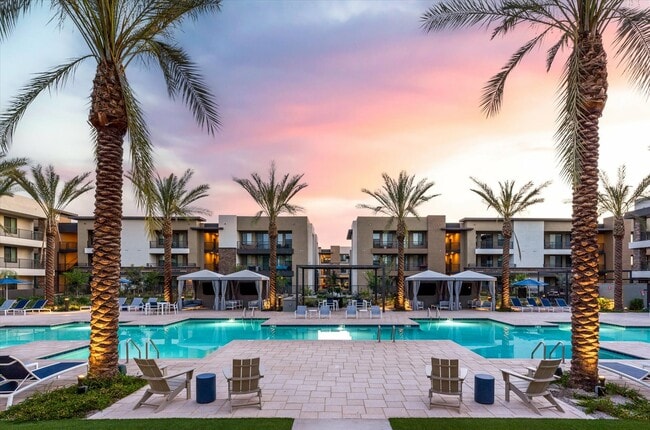 Building Photo - Acero on Roosevelt Rental