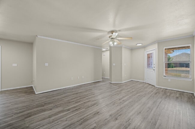 Photo - Spacious 3-Bed, 3-Bath Duplex – Awaits!