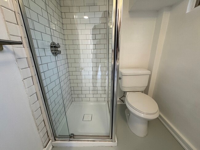 Photo - 523 N Walnut St Unit B