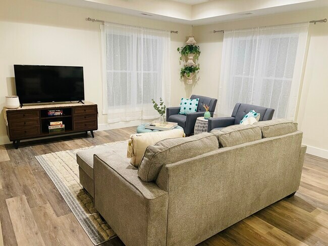 Photo - 508 S Lake Ave