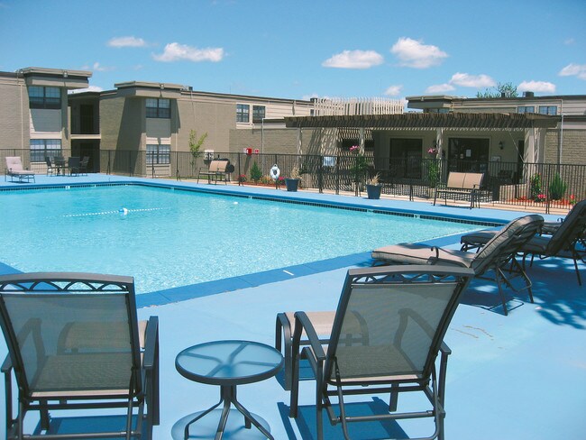 Sparkling Swimming pool
