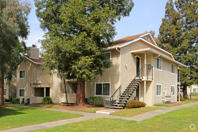 Cambridge Park Apartments For Rent in Sacramento, CA