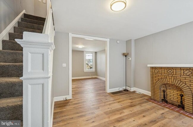 Photo - 30 N Abington Ave