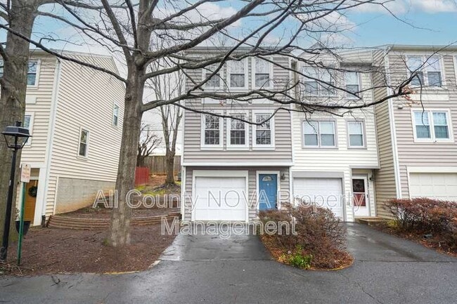 Building Photo - 6150 Glen Eagles Ct Unit 31