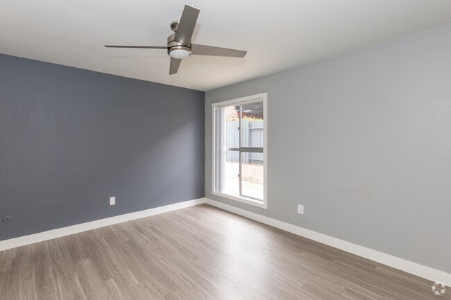 1HAB, 1BA - 750&nbsp;ft² - Chula Vista Terrace *$600 Off*