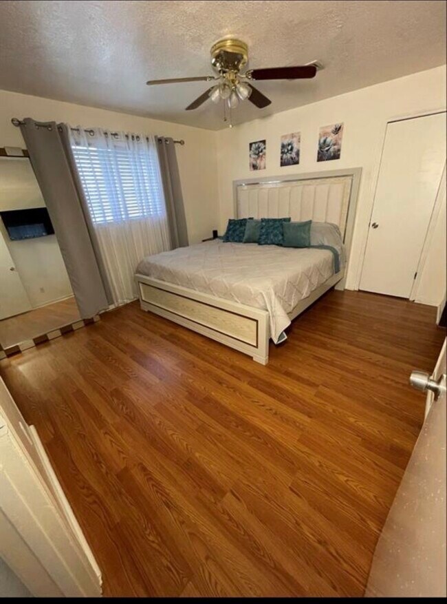 Photo - 1323 River Rock Dr