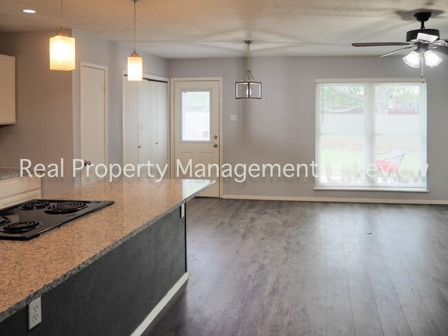 Photo - 534 Oldbridge Dr