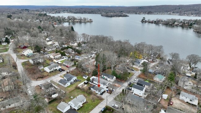 Photo - 11 Mohawk Trail