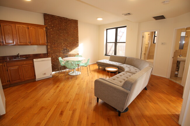 Photo - 302 Pleasant Ave Apartments Unit 8