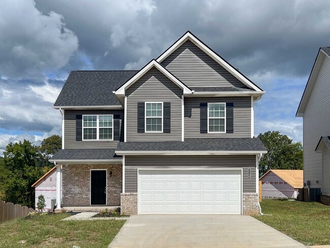 Building Photo - Beautiful Like-New 3 bed/2.5 bath w/ 2-car garage & fenced in backyard available June 24th!