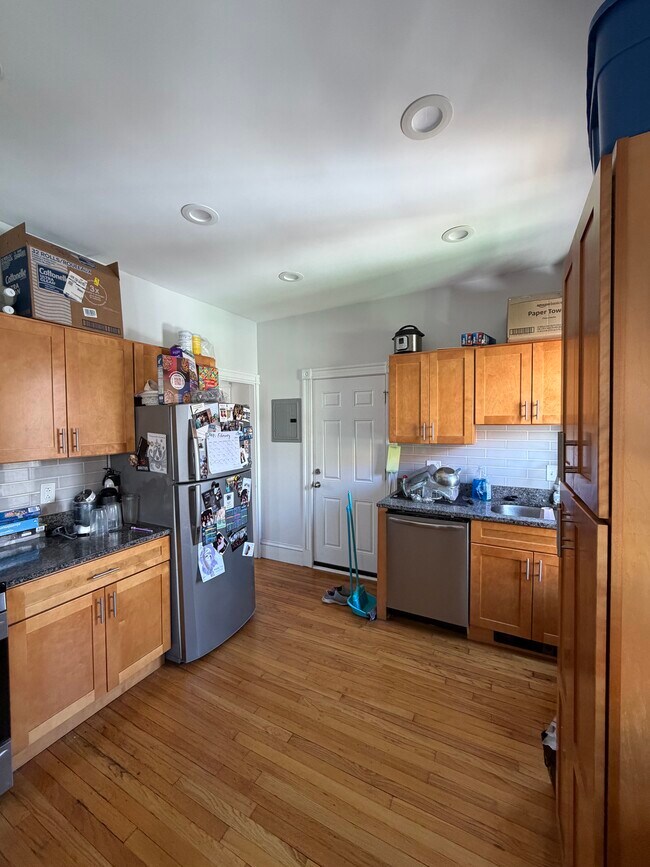 Photo - 384 Washington St Unidad 3